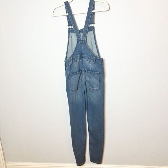 We The Free Skinny High Waist Denim Overalls Size 25 Medium Wash EUC - Picture 8 of 11